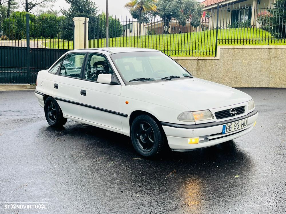 Opel Astra 1.4i 16V - 3