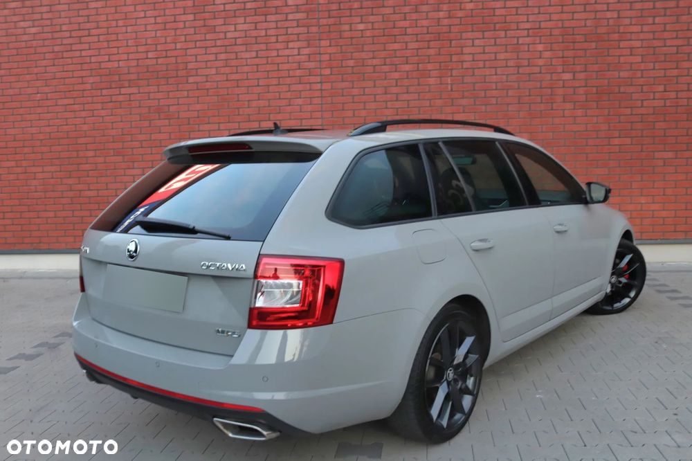 Skoda Octavia 2.0 TDI RS Challenge DSG - 5