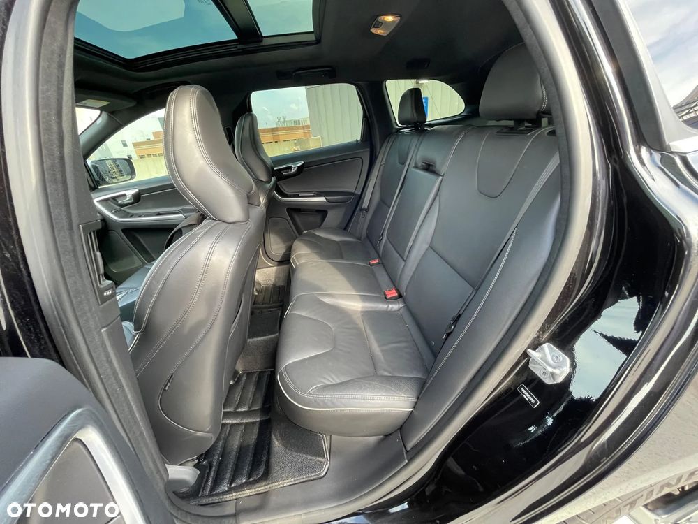 Volvo XC 60 - 30