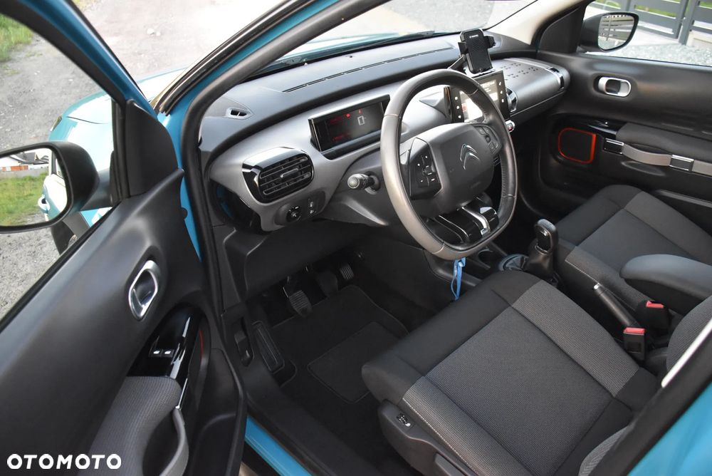 Citroën C4 Cactus BlueHDi 100 Stop&Start Rip Curl - 19