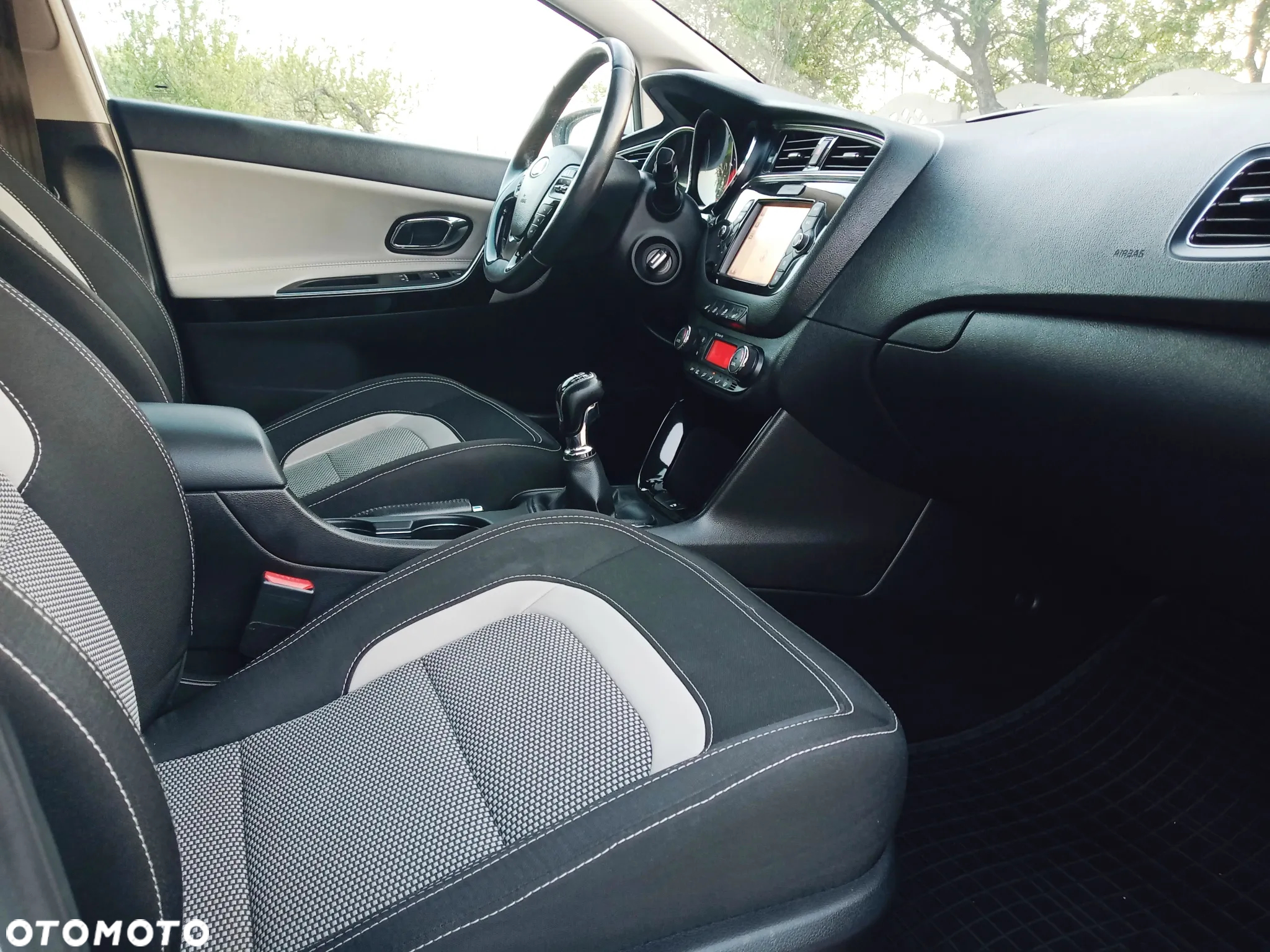 Kia Ceed - 7