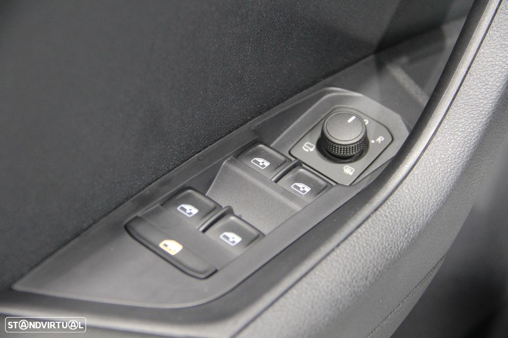 Skoda Karoq 1.0 TSI Sportline - 7