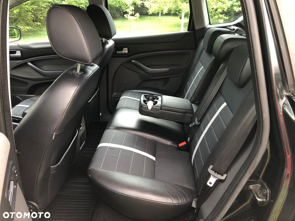 Ford Kuga 2.0 TDCi Titanium FWD - 14