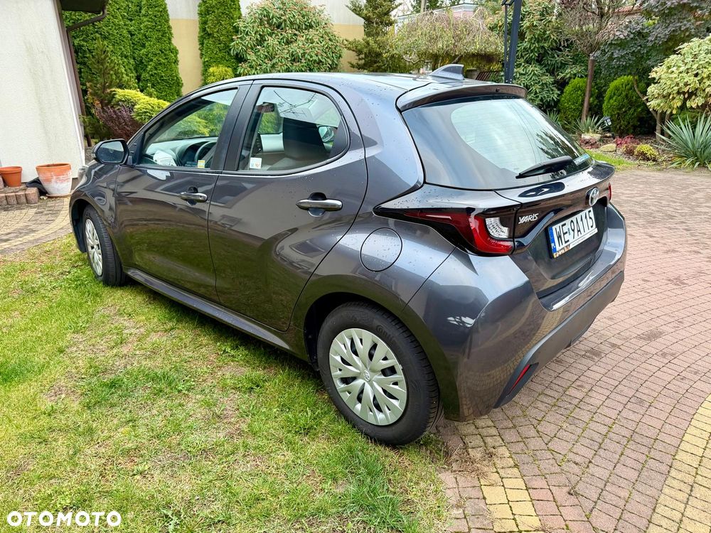 Toyota Yaris Hybrid 1.5 Active - 3