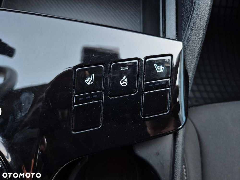 Kia Sportage 1.6 T-GDI L 2WD DCT - 23