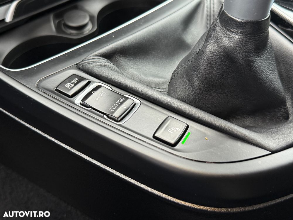 BMW Seria 1 116i M Sport - 10