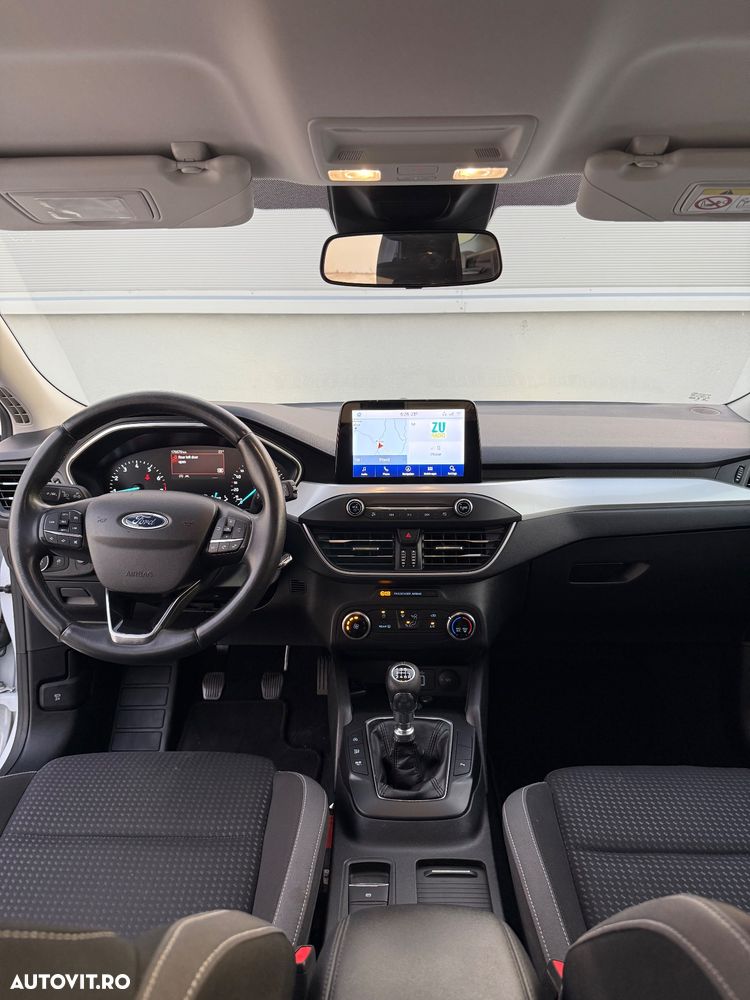 Ford Focus 1.0 EcoBoost Trend Edition - 12