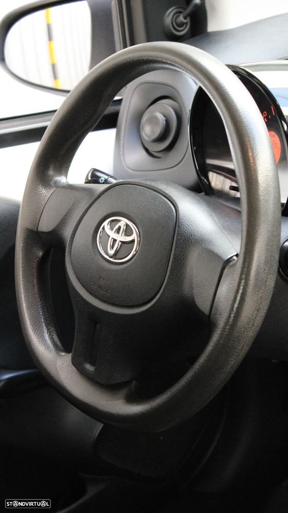 Toyota Aygo x-play - 53