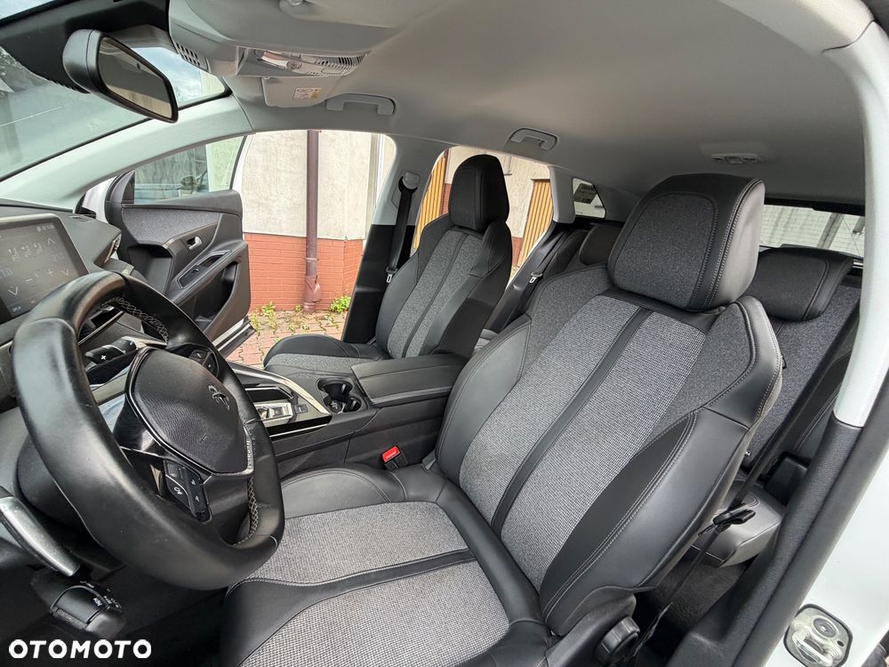 Peugeot 3008 PureTech 130 Stop & Start GPF EAT8 Allure - 16
