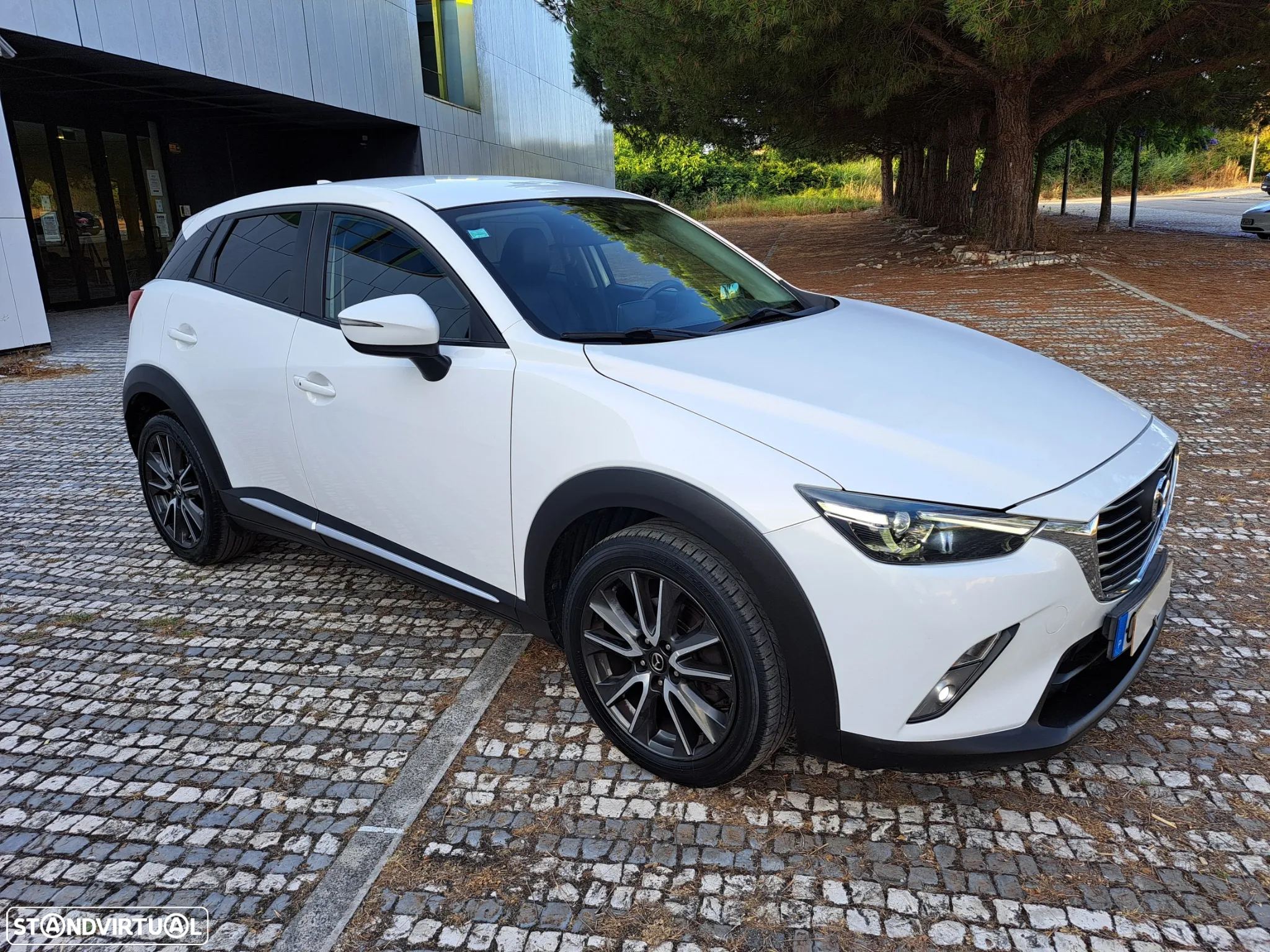 Mazda CX-3 1.5 Sky.Excellence HT Leather White Navi - 10