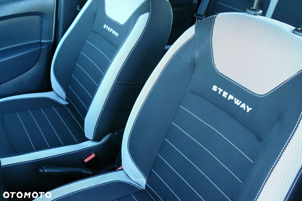 Dacia Sandero Stepway 0.9 TCe Laureate S&S - 19