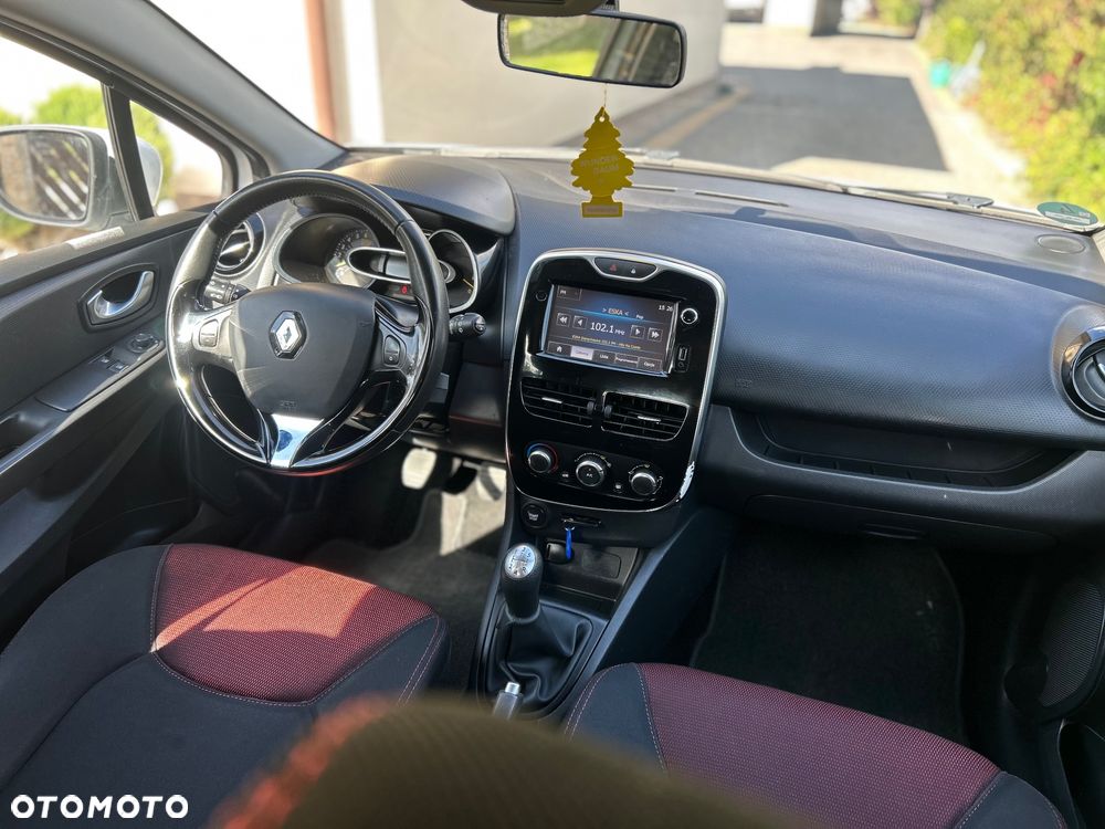 Renault Clio 1.2 16V 75 Authentique - 12
