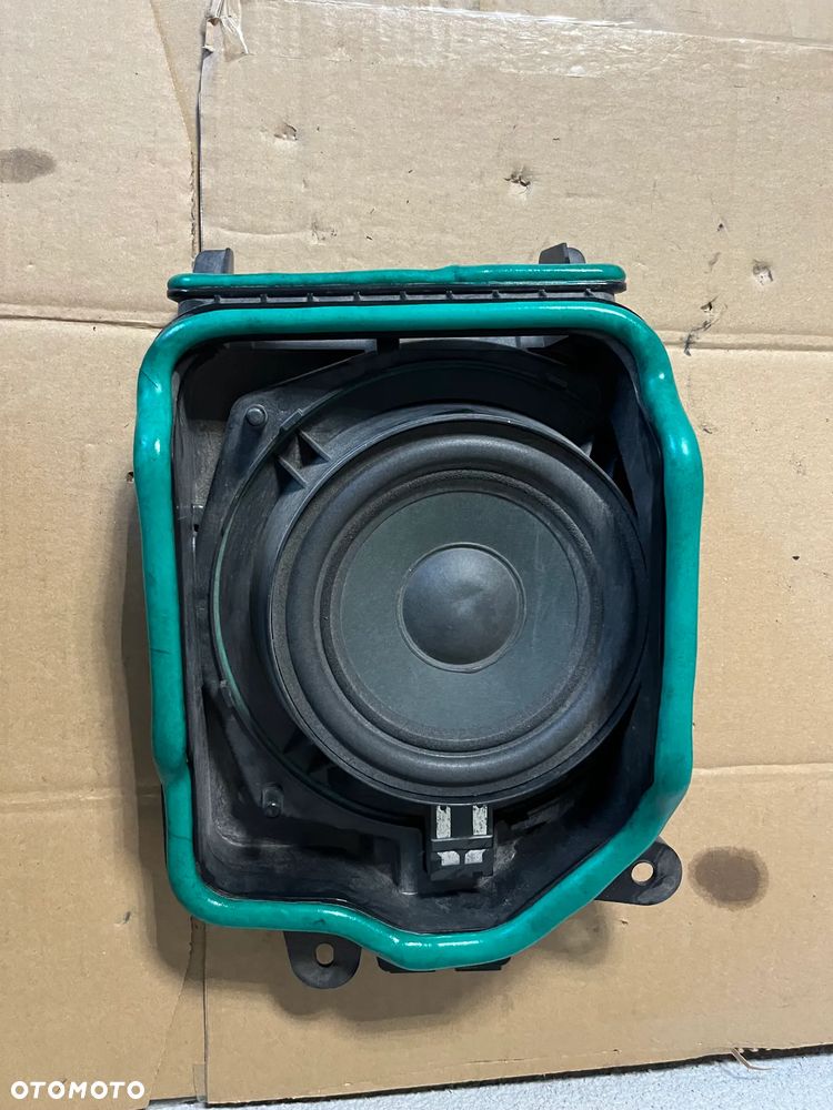 BMW G30 G31 GŁOŚNIK NISKOTONOWY PRAWY 9395862 - 1