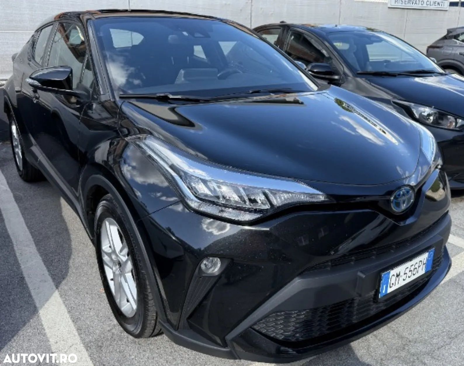 Toyota C-HR Hybrid Business-Edition - 1