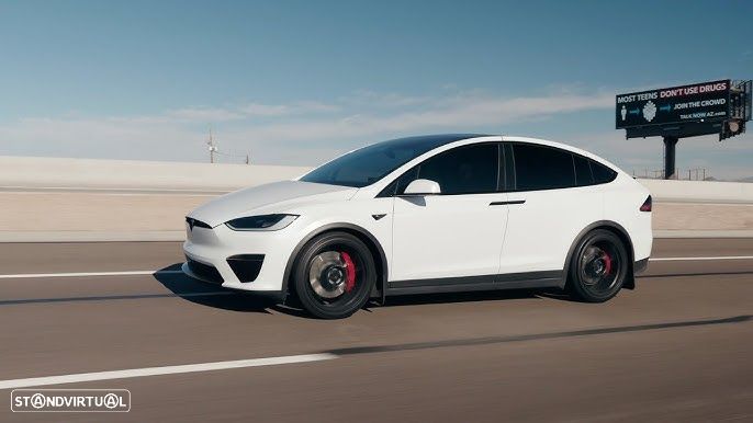 Tesla Model X Plaid AWD - 10