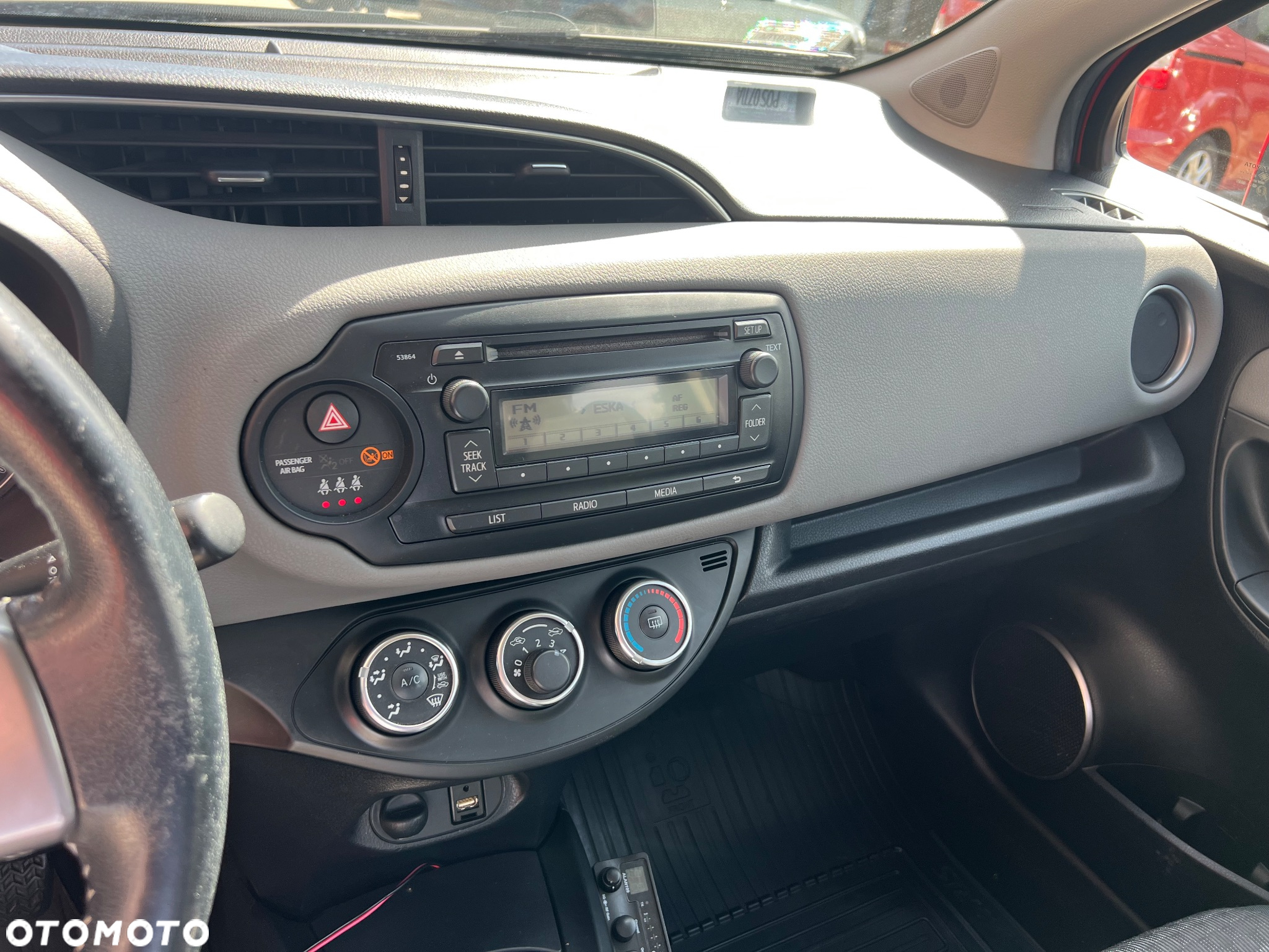 Toyota Yaris 1.33 Active - 8