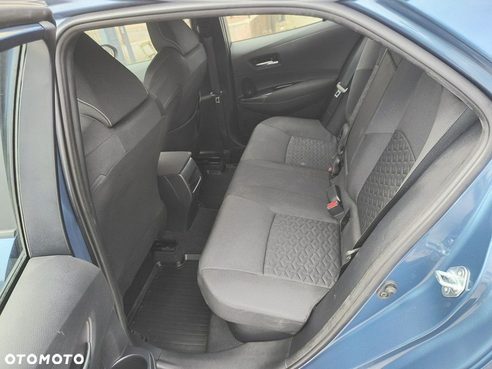 Toyota Corolla 1.8 Hybrid - 12