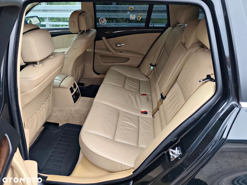 BMW Seria 5 - 23