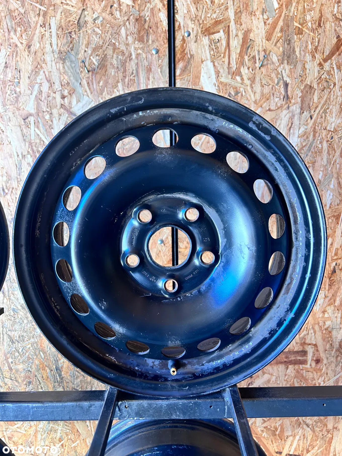4 FELGI STAL. VW GOLF 5 , 6 , CADDY , TOURAN , SEAT LEON 2 , SKODA OCTAVIA 2 15'' 6J  ET47 - 3