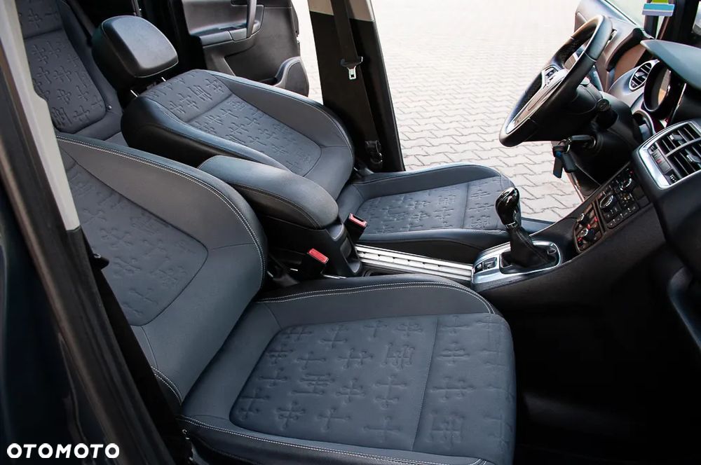 Opel Meriva 1.6 CDTI Design Edition S&S - 24