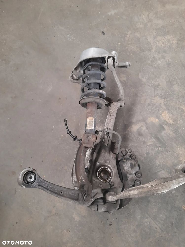 Audi Q5 8R mcperson wahacz piasta komplet - 4