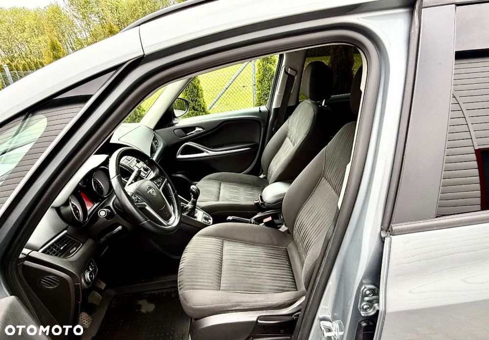 Opel Zafira - 14