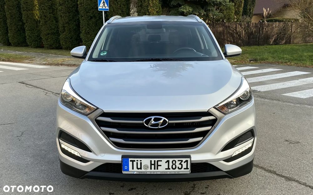 Hyundai Tucson blue 1.7 CRDi 2WD Style - 16