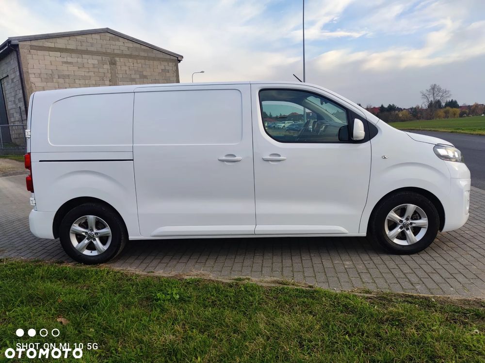 Opel Vivaro - 8