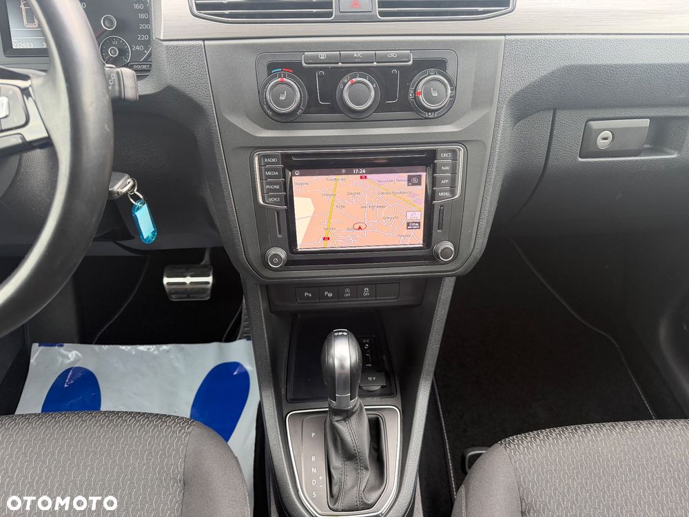 Volkswagen Caddy Comfortline DSG - 11