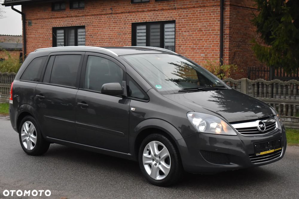 Opel Zafira - 12