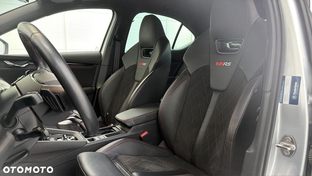 Skoda Octavia 2.0 TSI RS DSG - 11