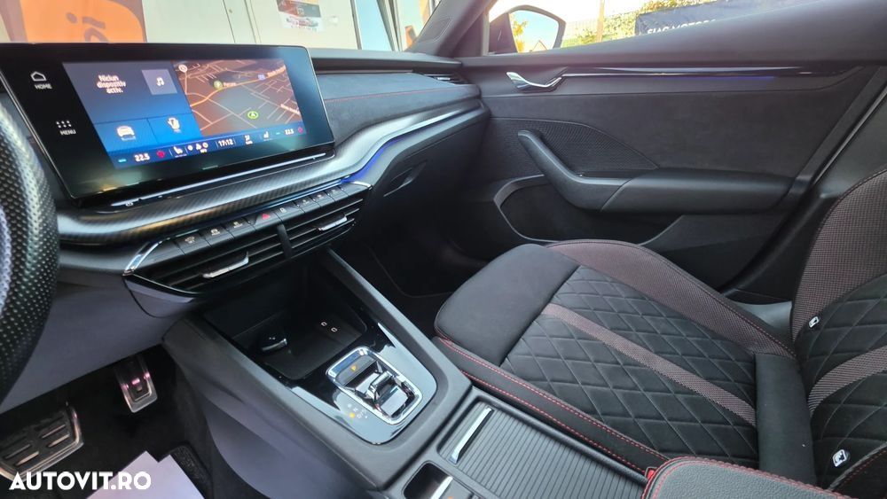 Skoda Octavia 2.0 TDI DSG RS Plus - 14