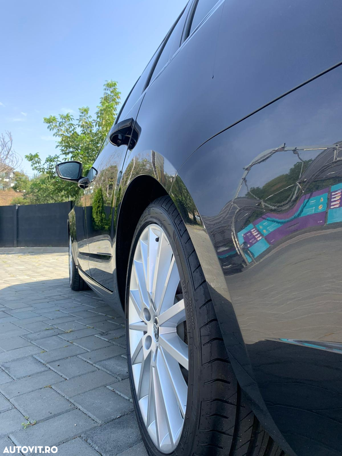 Skoda Octavia 2.0 TDI RS DSG - 21