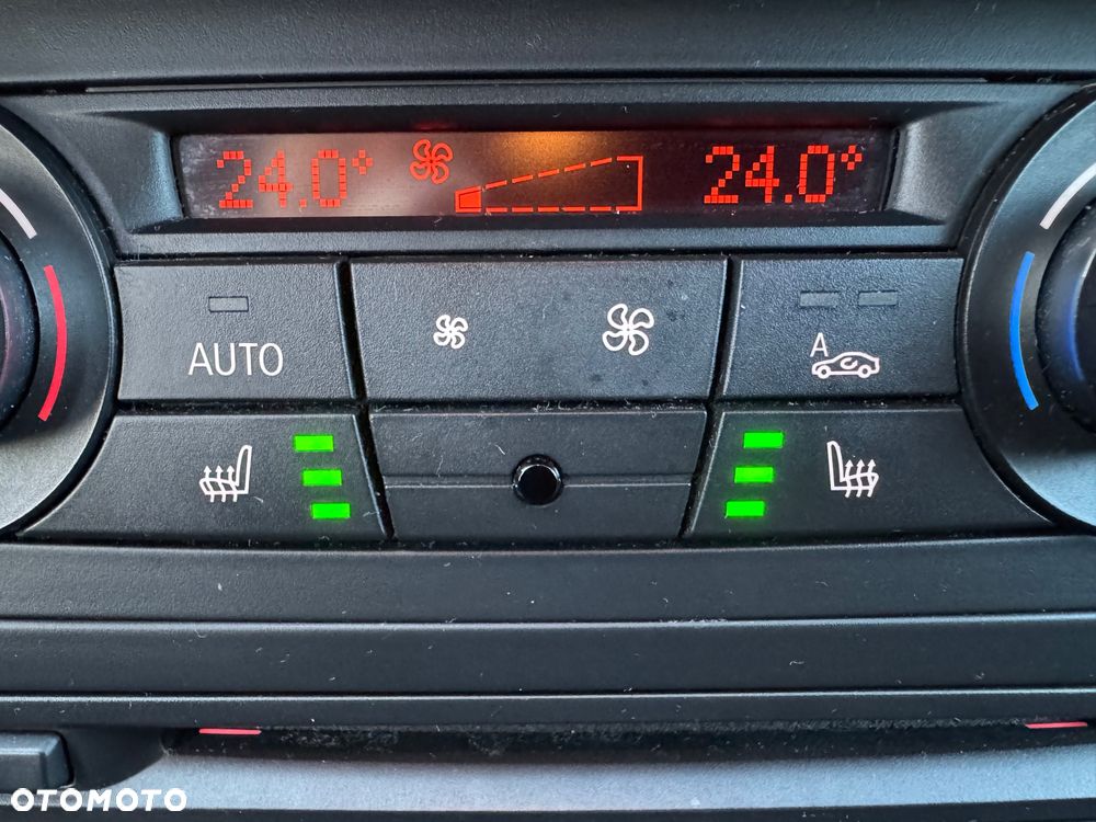 BMW X1 sDrive18i - 14