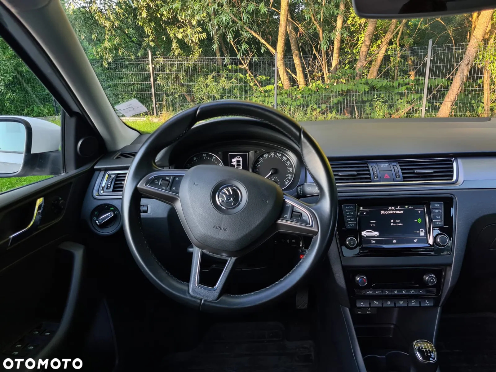Skoda RAPID 1.2 TSI Style - 11