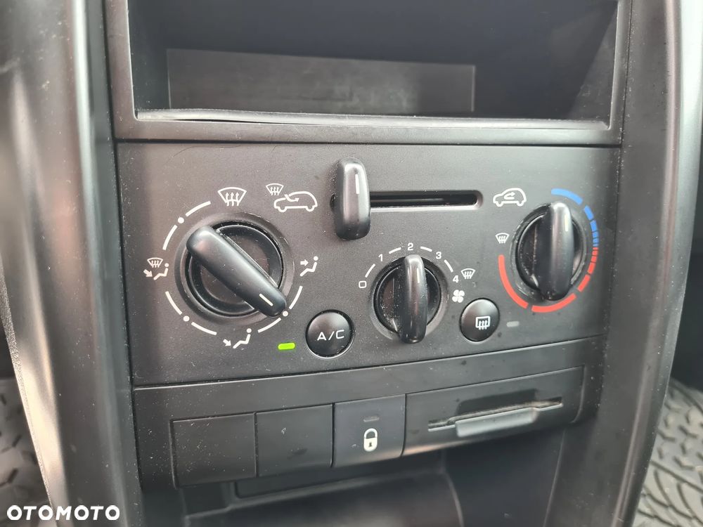 Peugeot 207 1.4 Trendy - 20