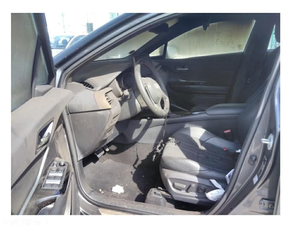 Toyota C-HR 2.0 GR Sport - 8