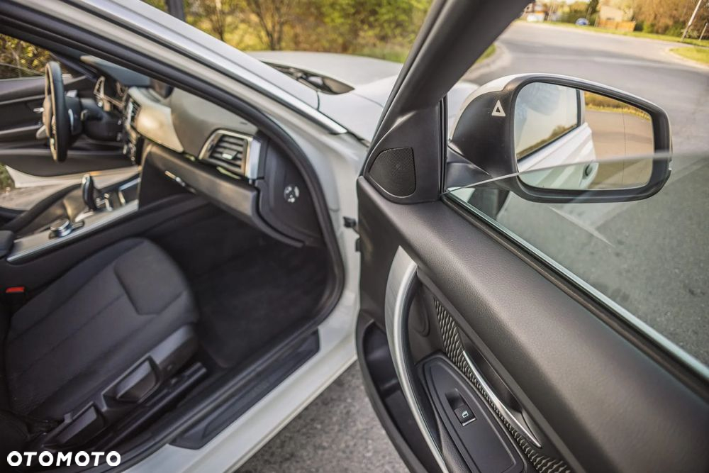BMW Seria 3 325d Advantage sport - 15