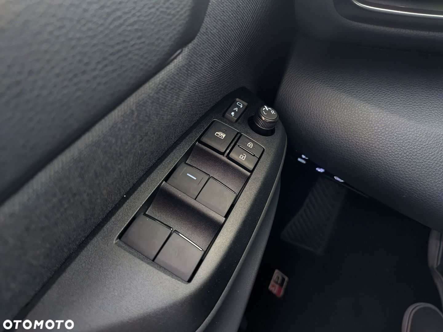 Toyota Yaris Cross - 19