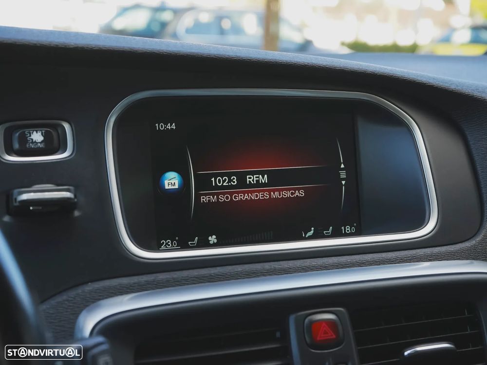 Volvo V40 2.0 D3 Summum Geartronic - 18