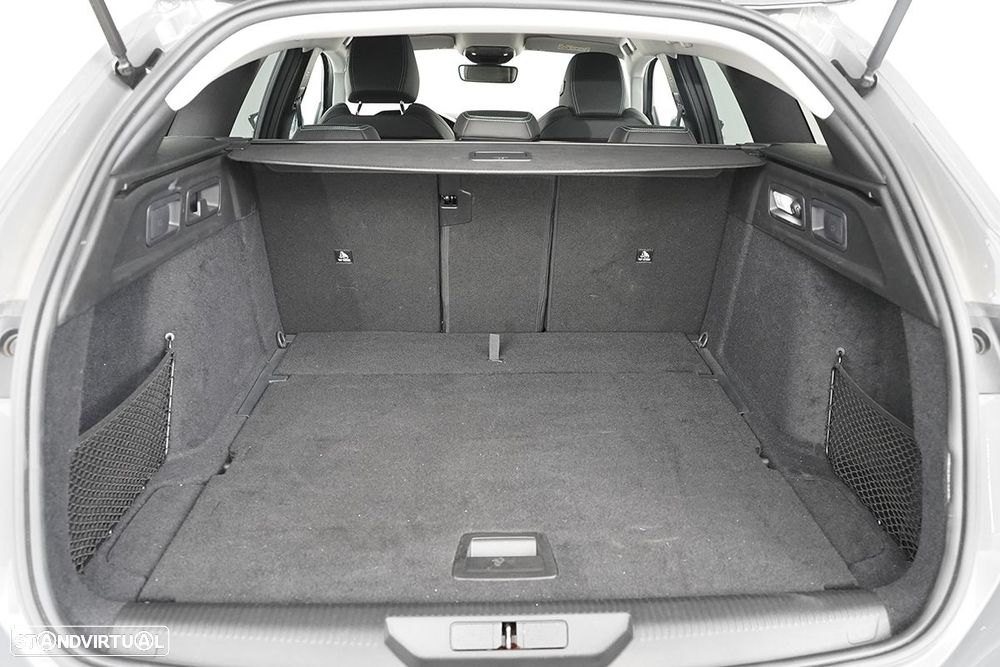 Peugeot 308 SW 1.2 PureTech Allure EAT8 - 23