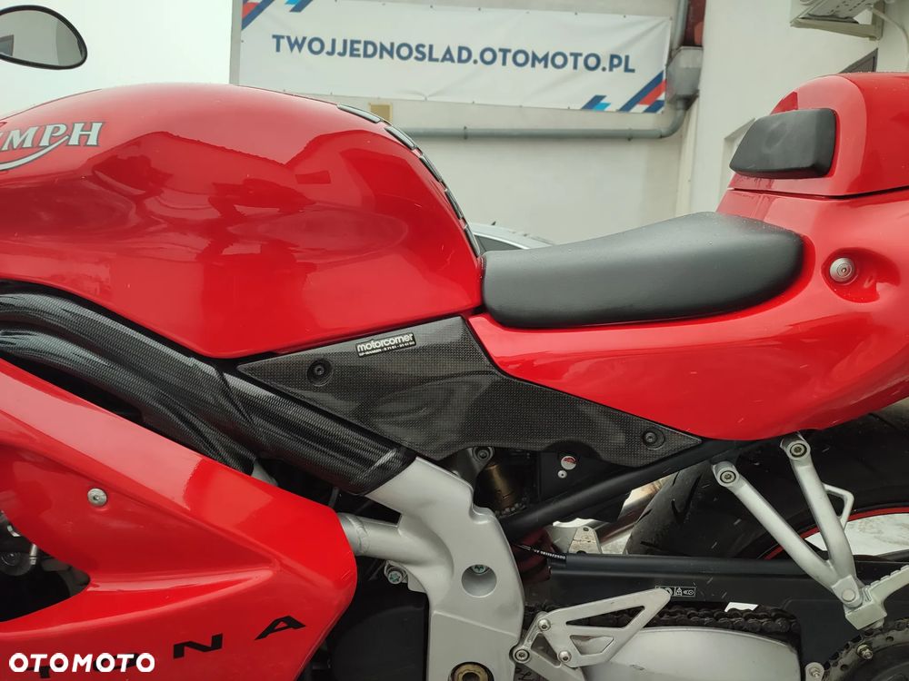 Triumph Daytona - 12