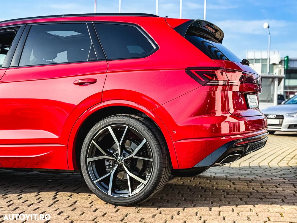 Volkswagen Touareg V6 TDI 4MOTION R-Line - 29