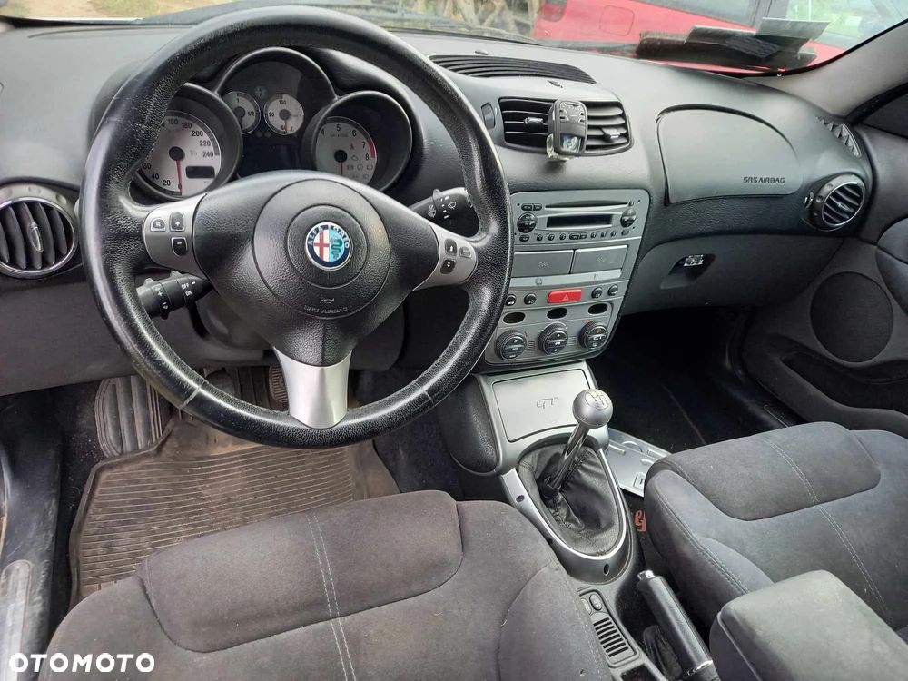 części Alfa Romeo GT  1.8 benzyna  coupe 2005r - 8