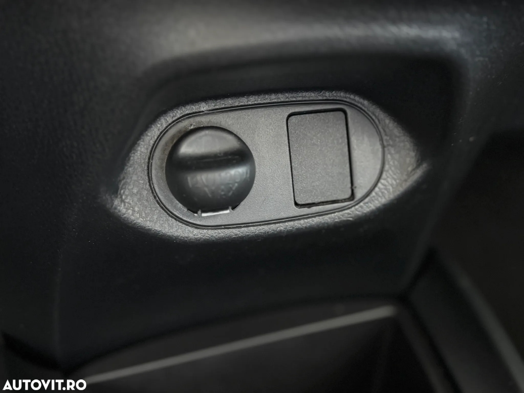Toyota Yaris 1.0 L VVT-i Terra - 31