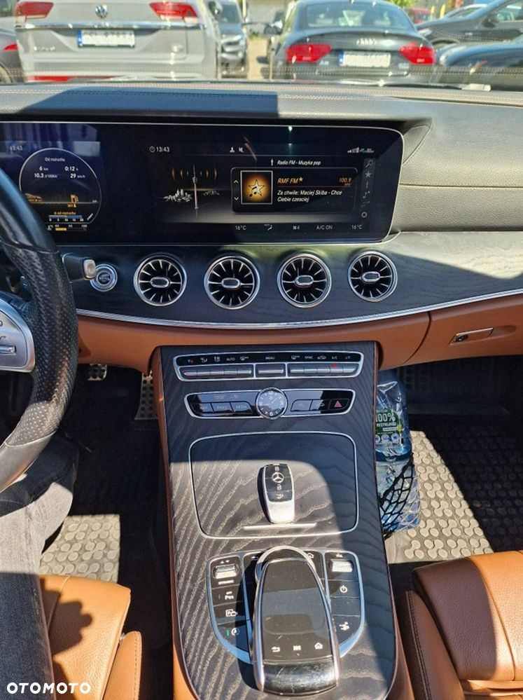 Mercedes-Benz Klasa E 220 d Coupe 9G-TRONIC AMG Line - 17