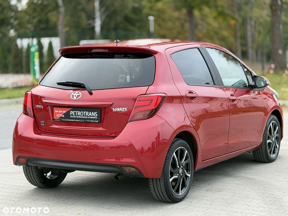 Toyota Yaris 1.33 VVT-i Executive - 11