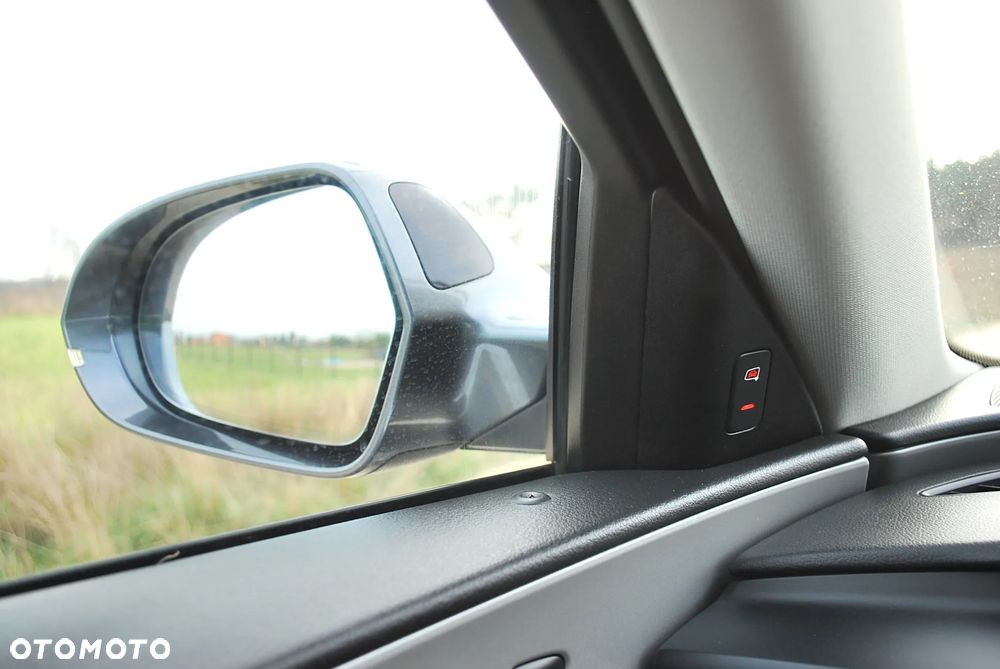 Audi A6 Avant 3.0 TDI quattro S tronic - 25