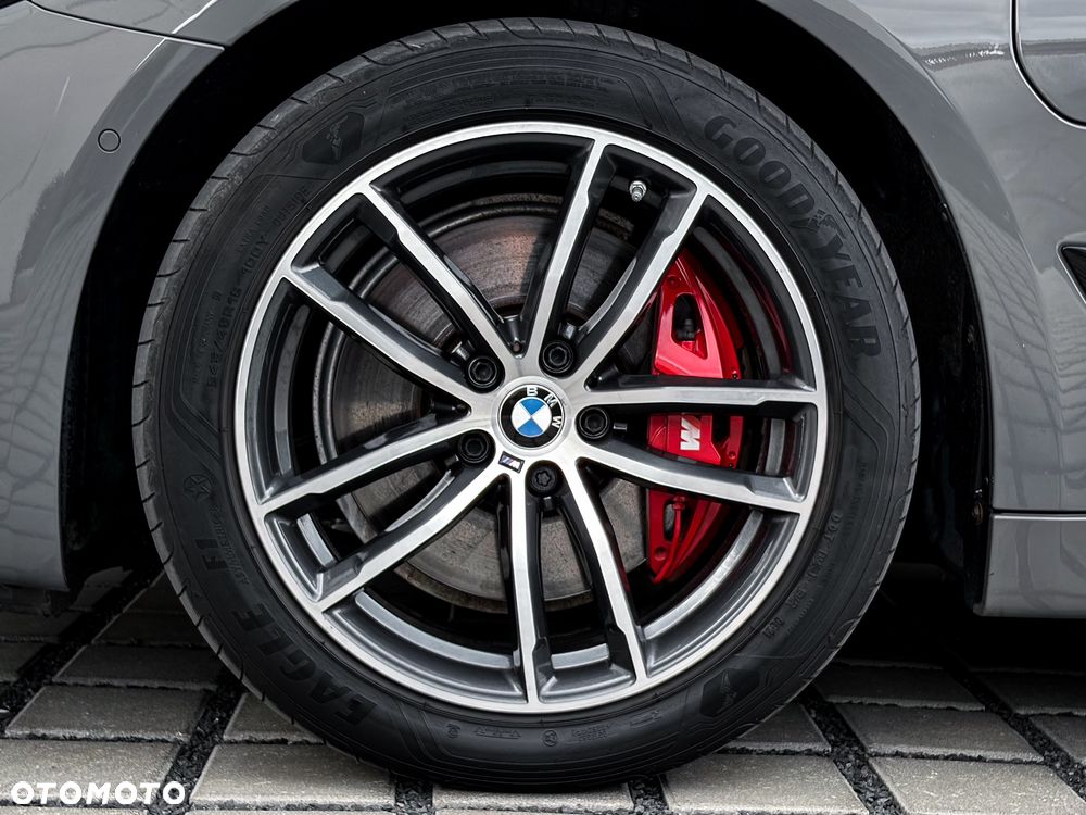 BMW Seria 5 530e M Sport sport - 38
