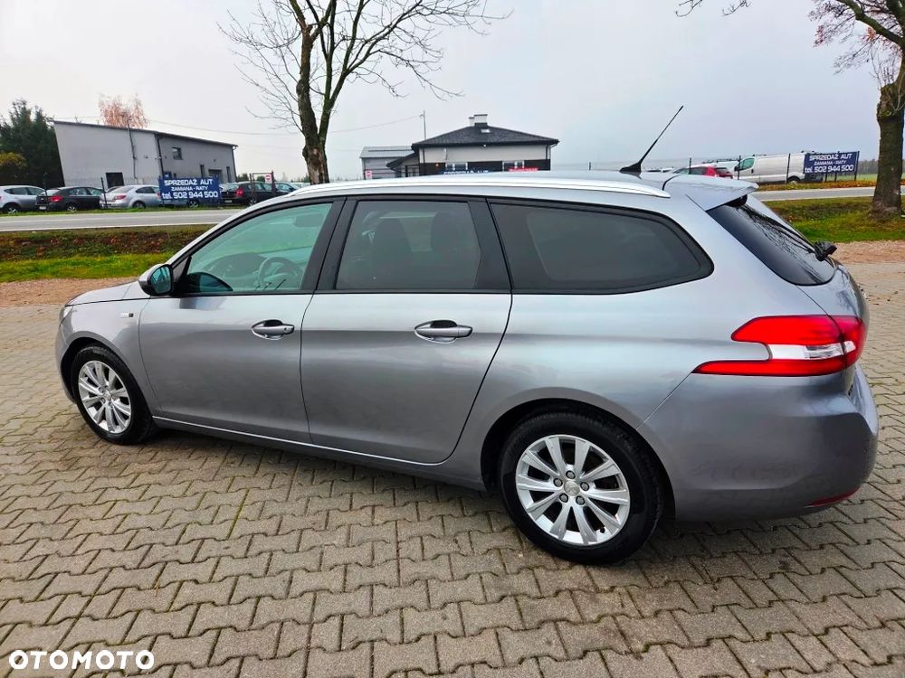 Peugeot 308 1.6 BlueHDi Style S&S - 14